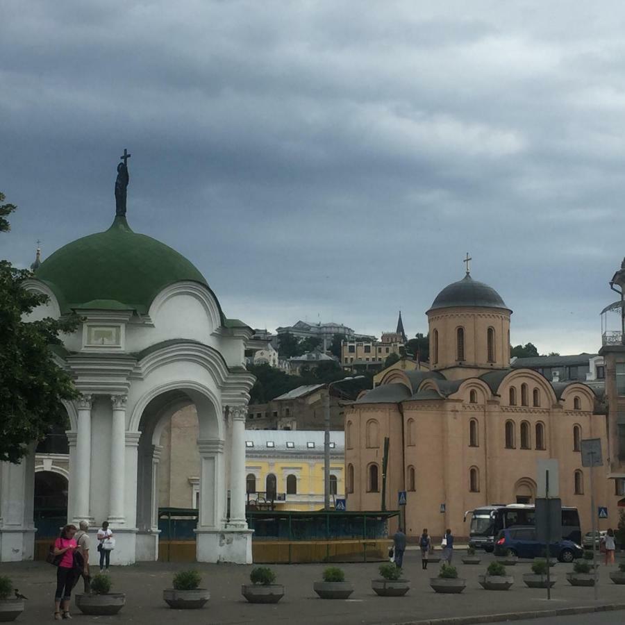 Na Podole Apartment Kiev Buitenkant foto